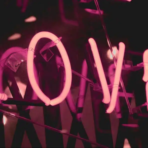 Lighting letters